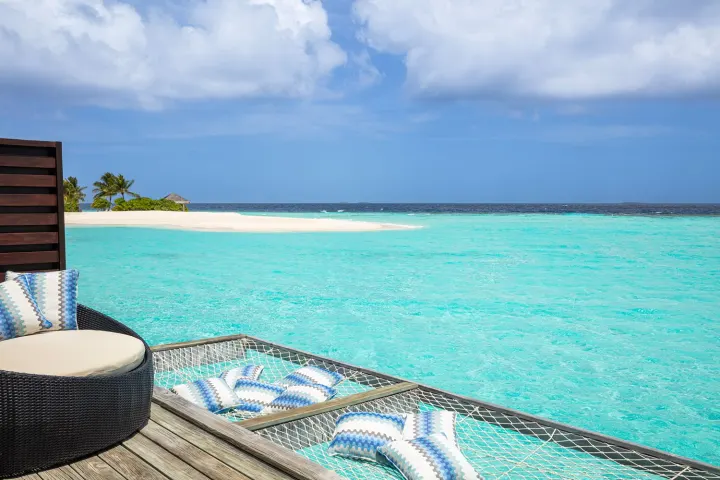 Amari Havodda Maldives, Мальдивы — вилла на воде Amari Havodda Maldives — гамак над океаном