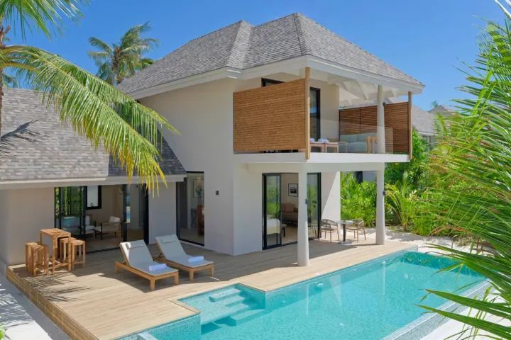 Ananea Madivaru Maldives, Мальдивы — вилла на пляже Ananea Madivaru Maldives — двухспальная пляжная вилла с просторной террасой и бассейном