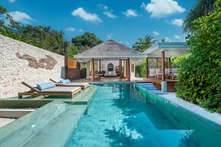 Anantara Kihavah Maldives Villas, Мальдивы — вилла на пляже Anantara Kihavah Maldives Villas — пляжная вилла с приватным бассейном