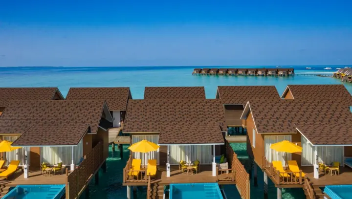 Dhigufaru Island Resort, Мальдивы — вилла на воде Dhigufaru Island Resort — водные виллы с просторными террасами