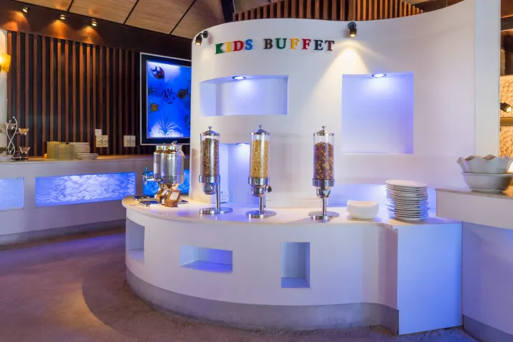 Lily Beach Resort & Spa — специальная зона шведского стола для детей