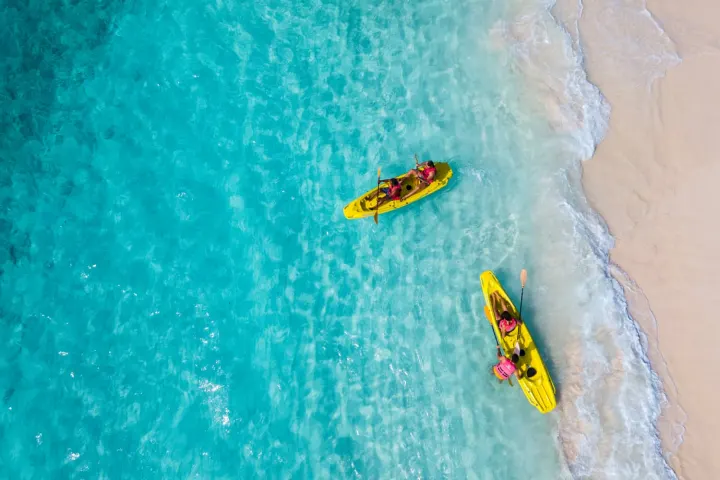 NAKAI Dhiggiri Resort — отдых на пляже и водные развлечения в прозрачной лагуне курорта