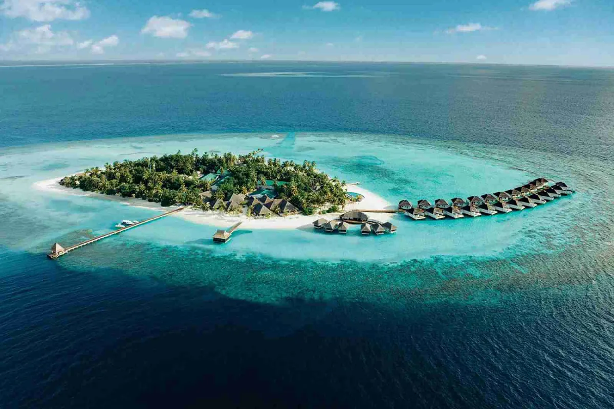 Nova Maldives — остров с белоснежными пляжами