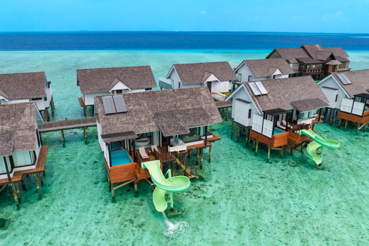 OZEN Life Maadhoo или OZEN Reserve Bolifushi: что выбрать