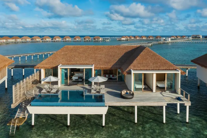 Radisson Blu Resort Maldives — просторная водная вилла