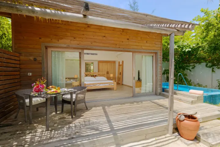 You & Me by Cocoon Maldives — закрытая терраса береговой виллы с собственным бассейном